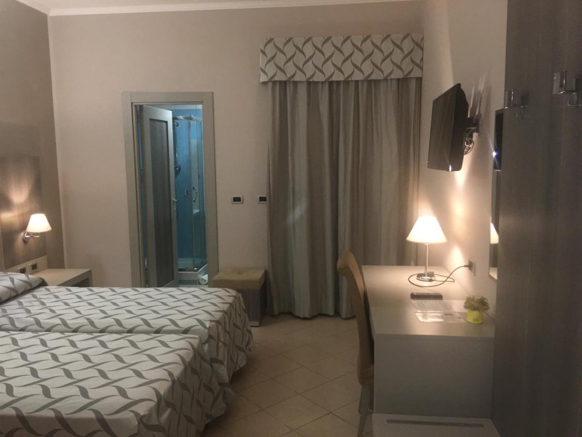 Hotel Niagara Catanzaro Buitenkant foto