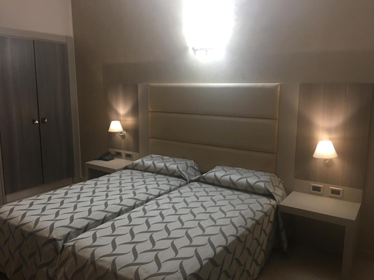 Hotel Niagara Catanzaro Buitenkant foto