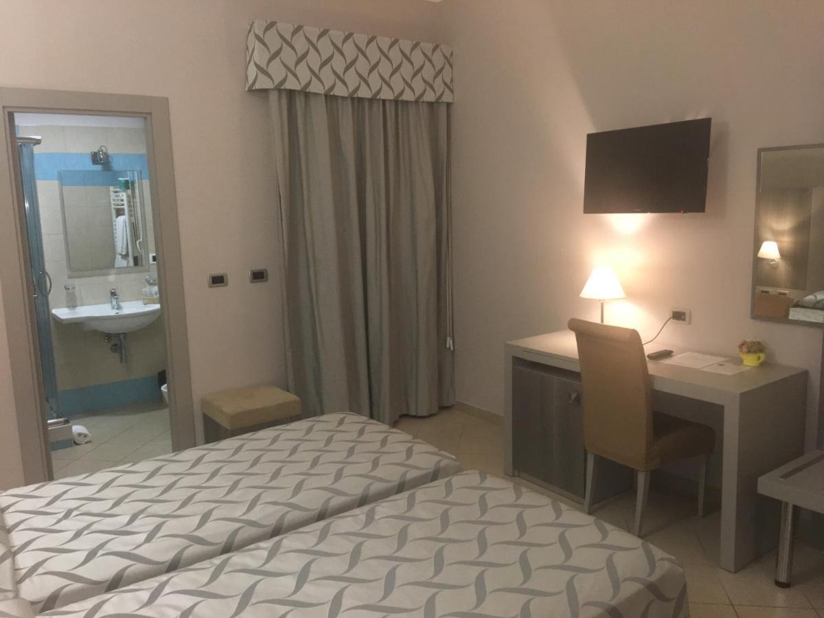 Hotel Niagara Catanzaro Buitenkant foto