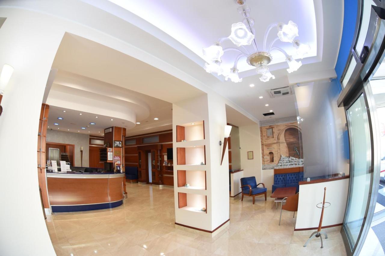 Hotel Niagara Catanzaro Buitenkant foto